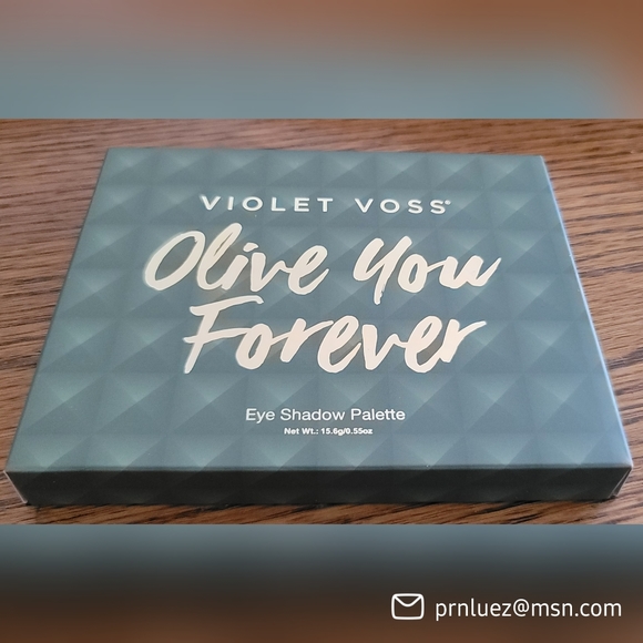 Violet Voss Olive You Forever Eyeshadow Palette - Picture 3 of 6